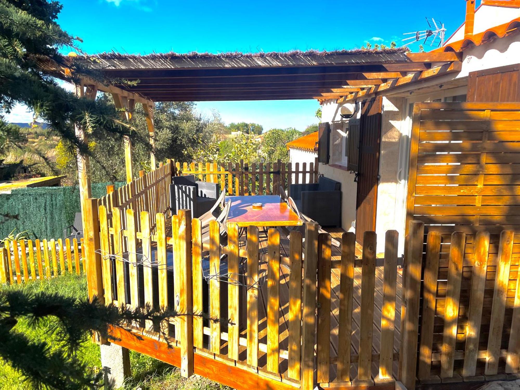 Gite De L'Auxineill Castelnou Kültér fotó
